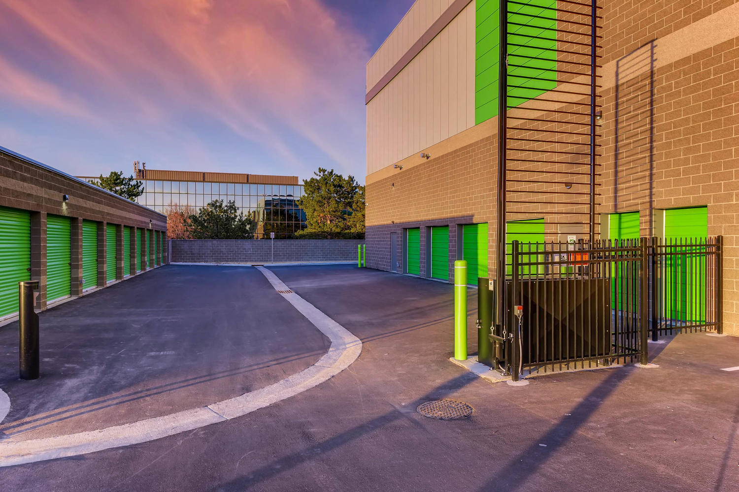 Large Storage Units in Centennial, CO